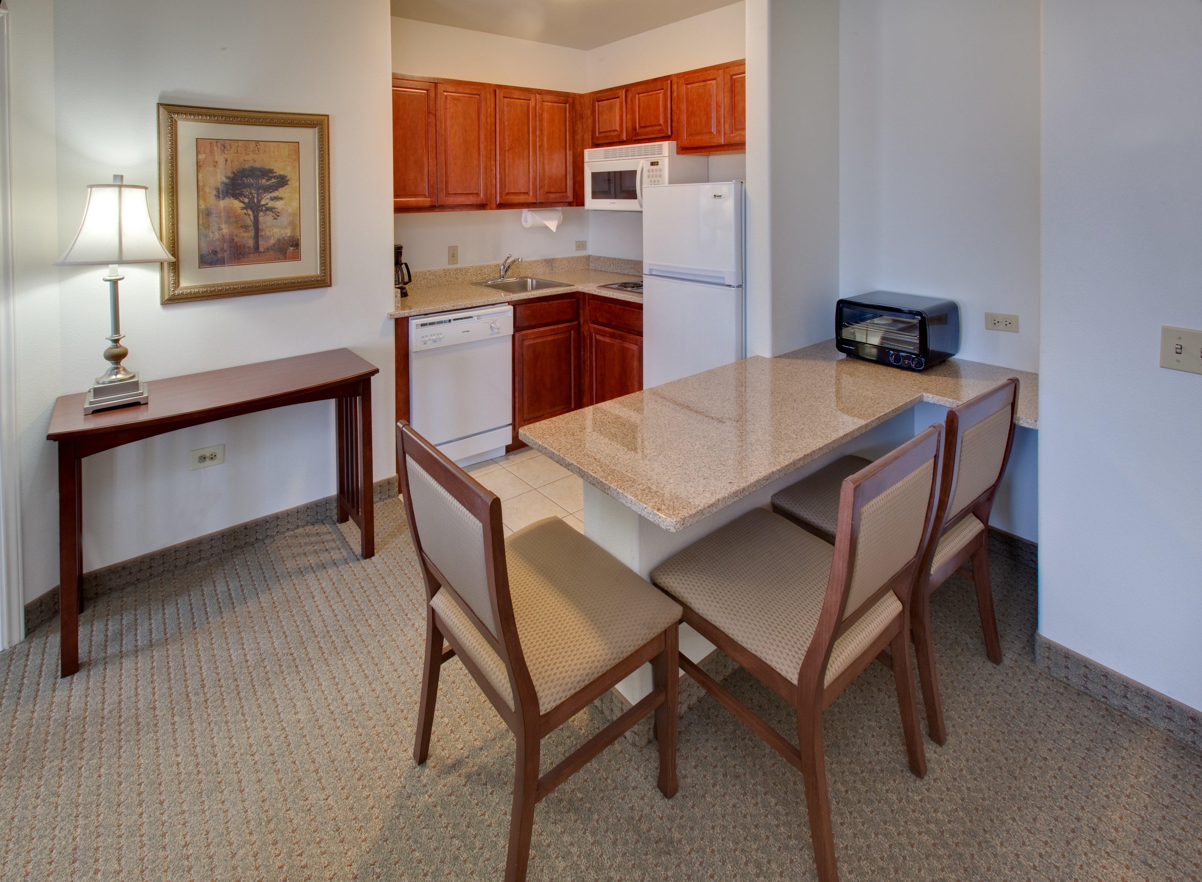Staybridge Suites Rockford By Ihg Pokoj fotografie