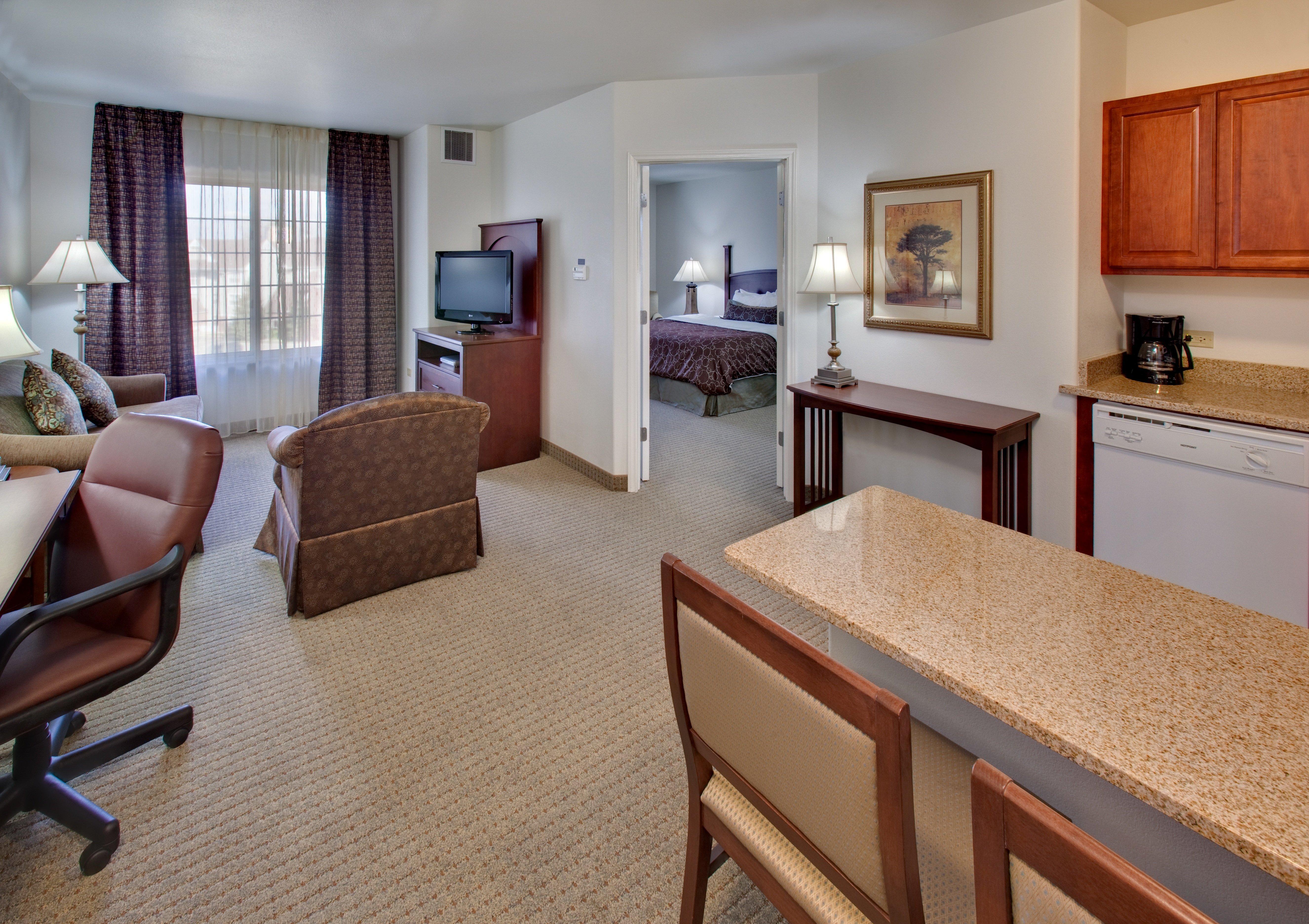 Staybridge Suites Rockford By Ihg Pokoj fotografie