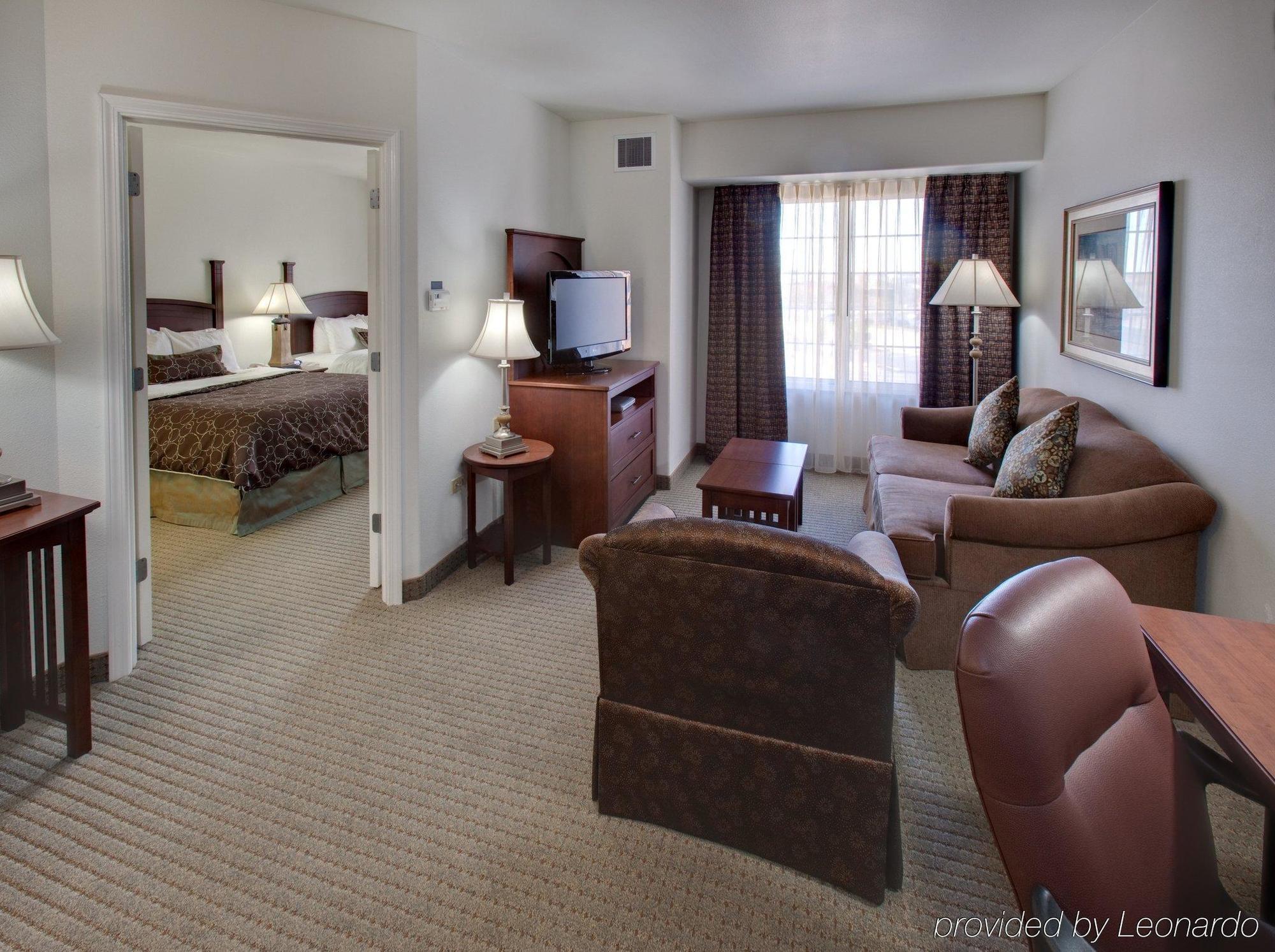 Staybridge Suites Rockford By Ihg Pokoj fotografie