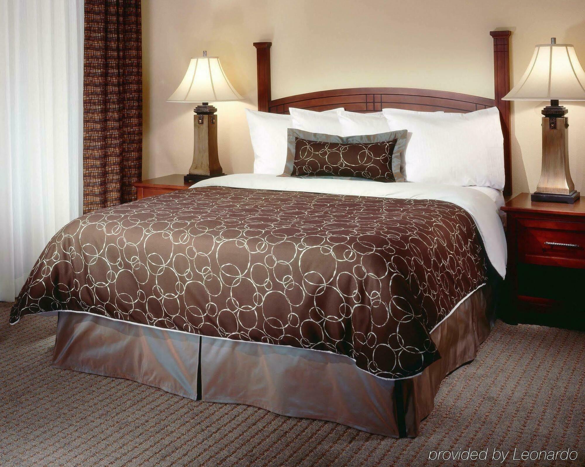 Staybridge Suites Rockford By Ihg Pokoj fotografie