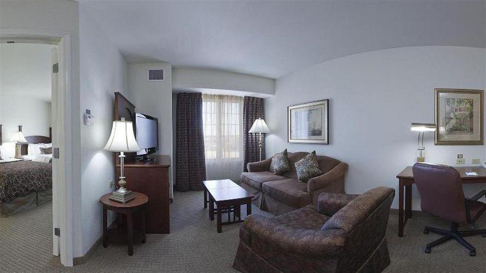 Staybridge Suites Rockford By Ihg Exteriér fotografie